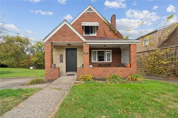 814 Saint Clair Ave, Clairton, PA 15025