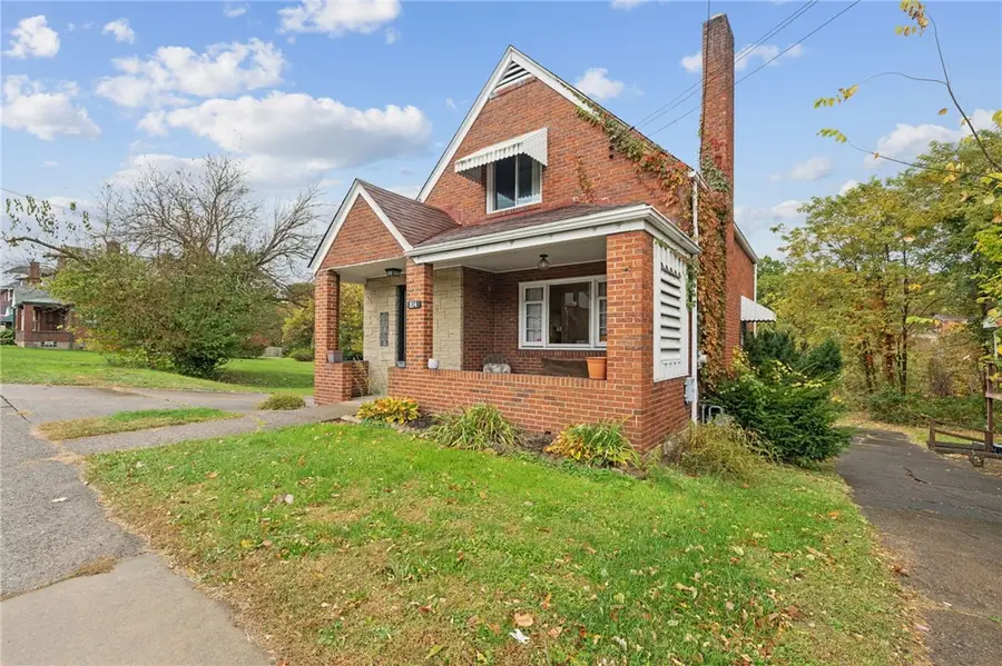 814 Saint Clair Ave, Clairton, PA 15025 - Image #3