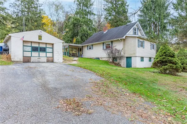520 Farneth Rd, Plum Boro, PA 15068