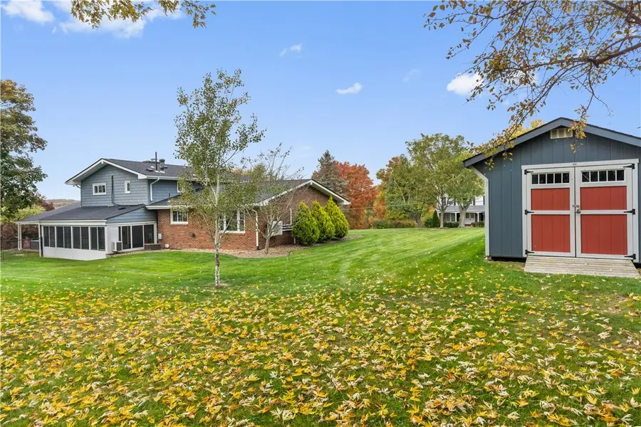 1 Saint Andrews Dr, Patterson Township, PA 15010 - Image #2