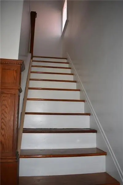 213 Giffin Ave, Mount Oliver, PA 15210 - Image #2