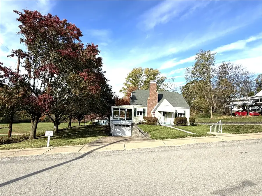 833 E Hill Dr, New Kensington, PA 15068 - Image #3