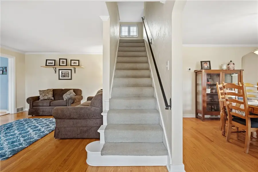 463 Austin Ave, Mount Lebanon Township, PA 15243 - Image #2