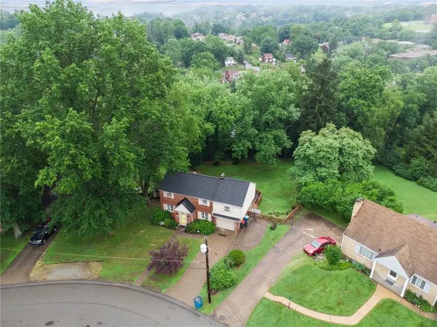 192 Glenfield Drive, Pittsburgh, PA 15235 - #2