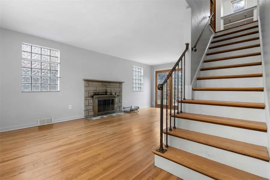 711 Gaywood Dr, Penn Hills Township, PA 15235 - Image #3