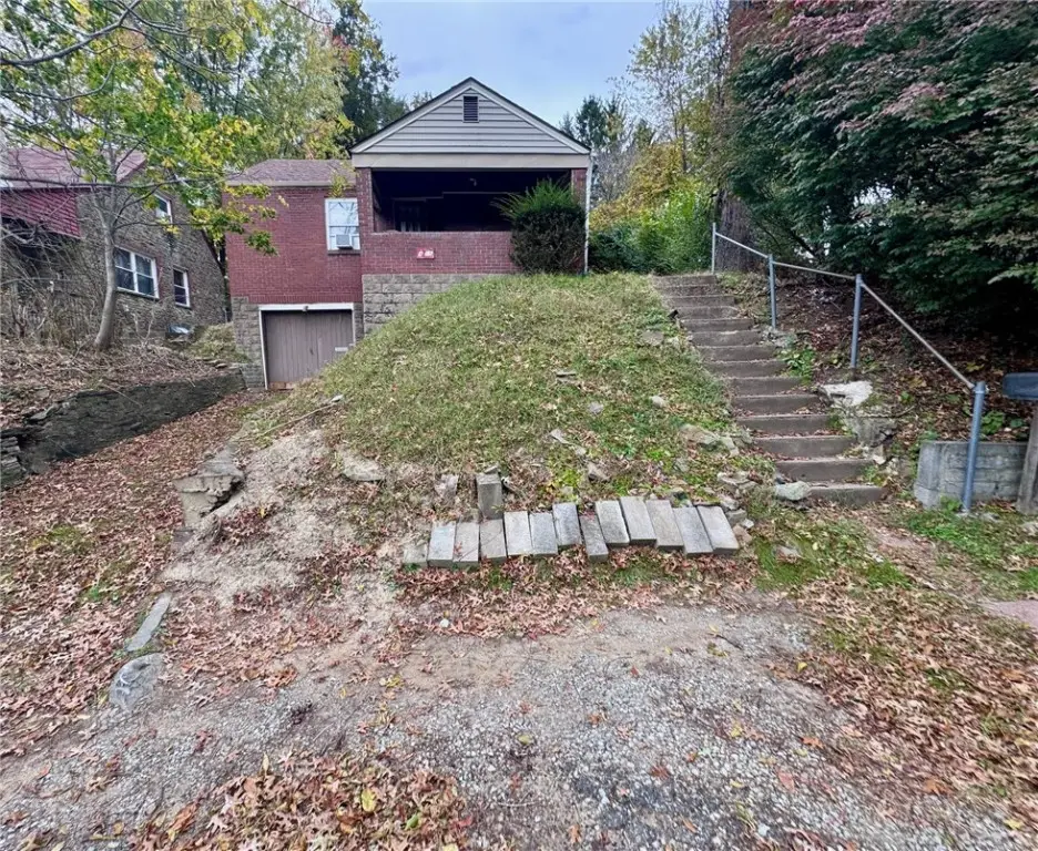 9215 Vantine St, Penn Hills, PA 15235 - Image #1