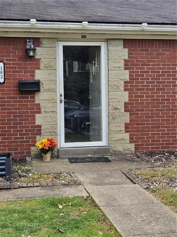 182 Rosewood Drive, Penn Hills, PA 15235 - Image #3