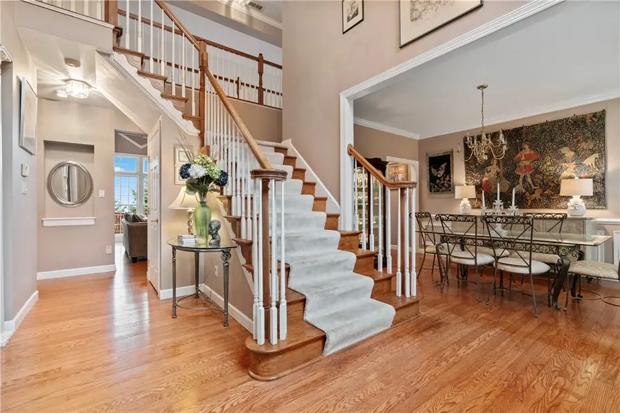 1800 Scarlett Dr, Upper Saint Clair, PA 15241 - Image #2