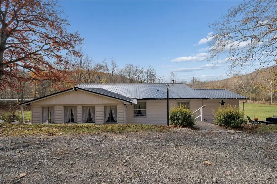 6241 Elders Ridge Rd, Conemaugh/young Twps - Ind, PA 15681 - Image #2