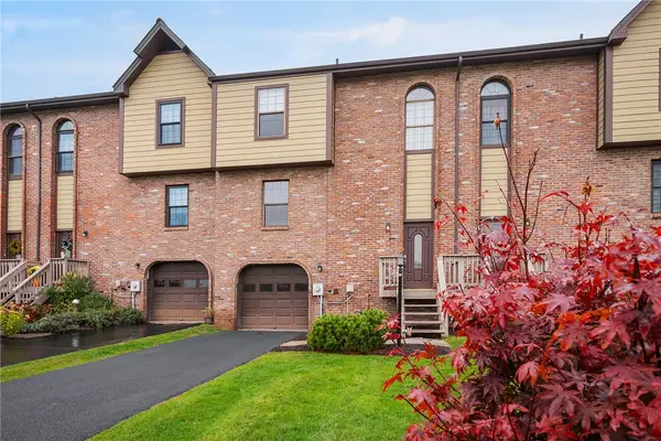 5053 Fountainwood Drive, Hampton, PA 15044