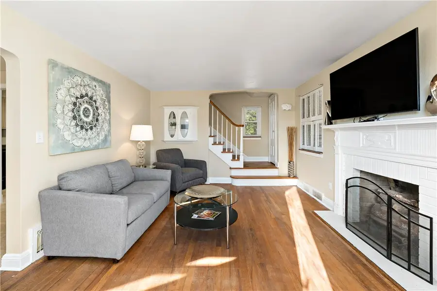 412 Winfield Street, Bridgeville, PA 15017 - Image #3