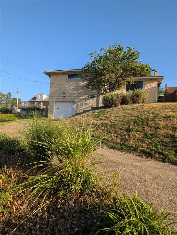 2234 Vermont Ave, West Mifflin, PA 15122 - Image #1