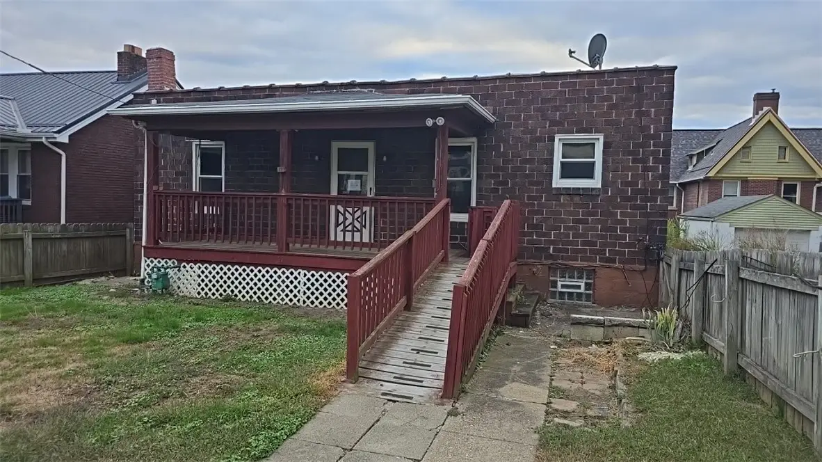 702 Herron Ave, Verona, PA 15147 - Image #1