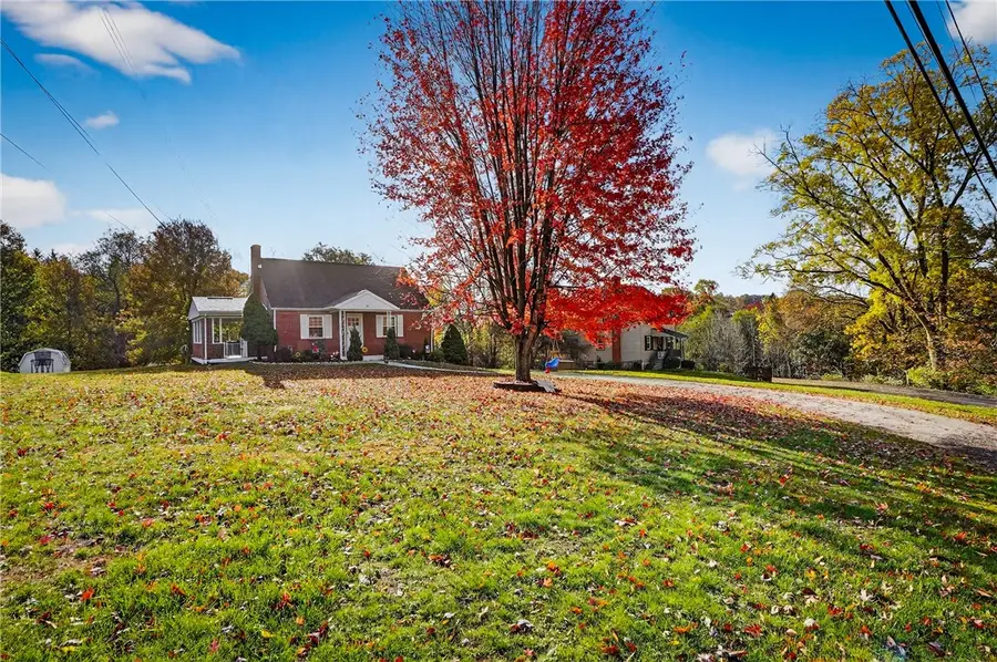 31 Evelyn Dr, Robinson Township, PA 15108 - Image #3