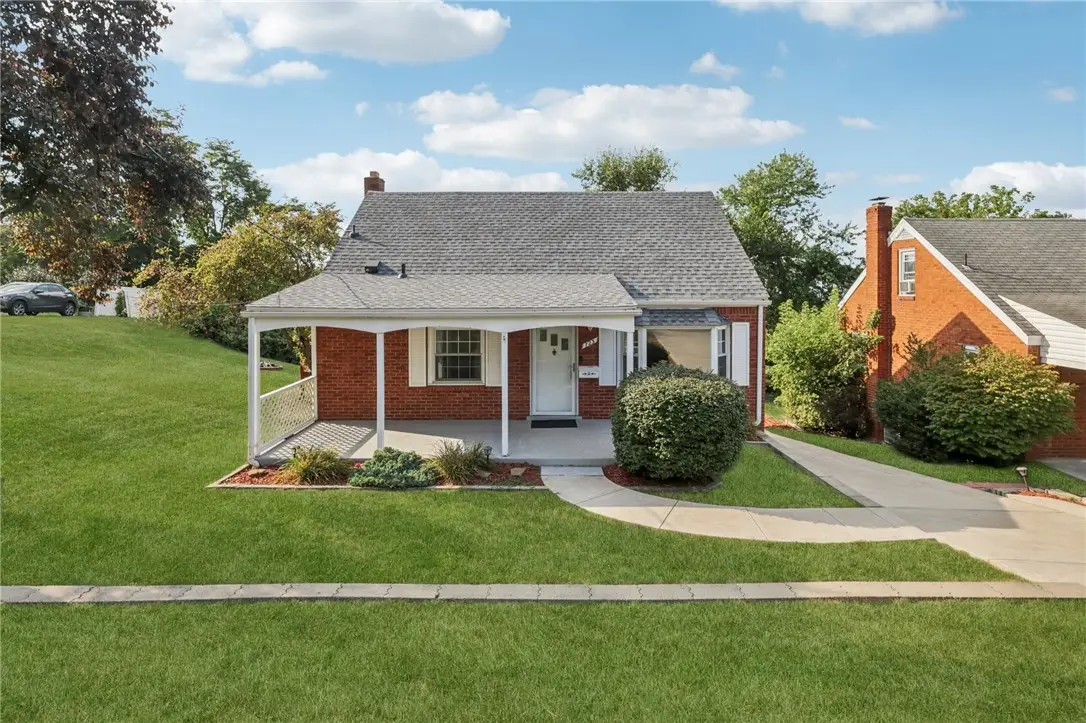 723 Elwell Ave, West Mifflin, PA 15122 - Image #1