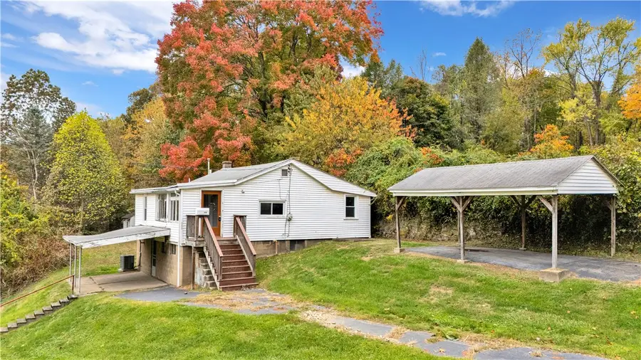 210 Mosholder Ln, Hopewell, PA 15001 - Image #2