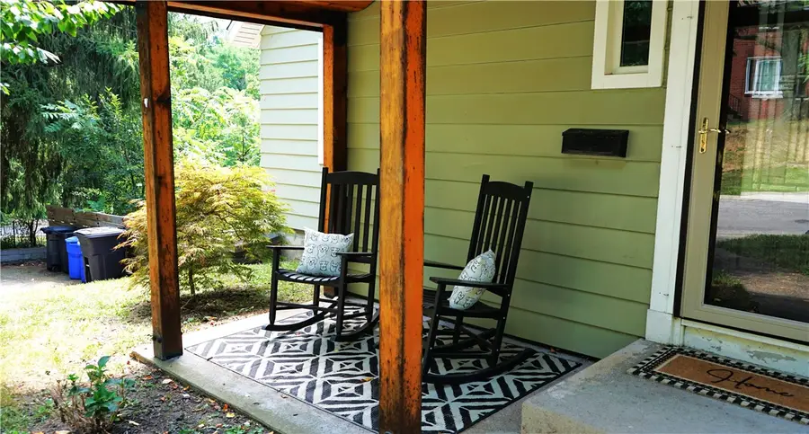 840 Rockwood Ave, Mount Lebanon Township, PA 15234 - Image #2