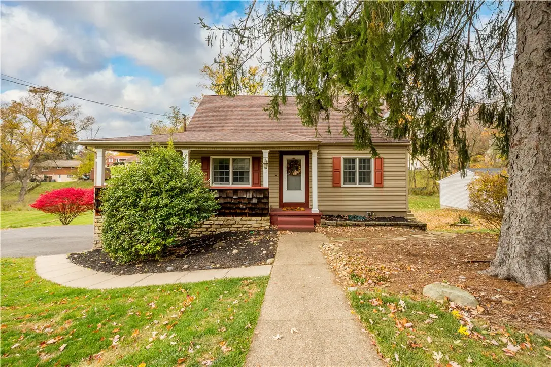 5976 Mcpherson Ave, Bethel Park, PA 15102 - Image #1