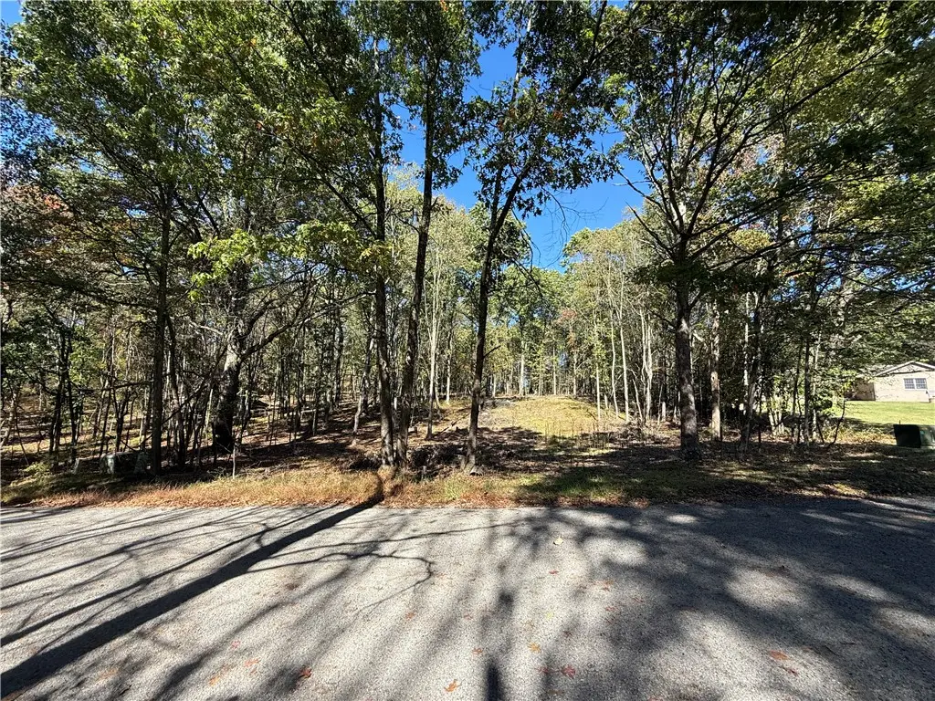 121 Helga Dr, Clay, PA 16061 - Image #1