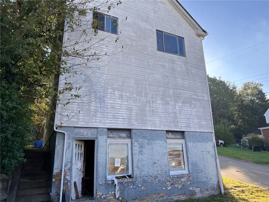 843 Delaware Ave, Glassport, PA 15045 - Image #1