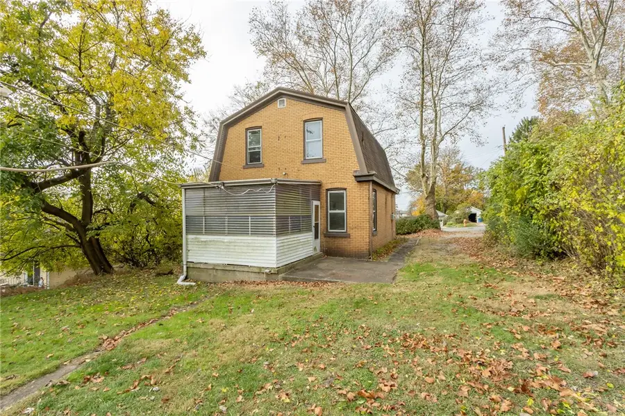 211 Wallace Ave, Wilkins Township, PA 15112 - Image #3