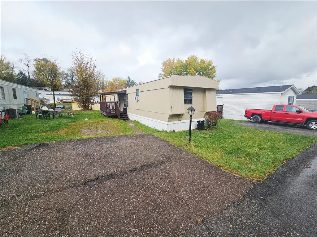 517 Mount Vernon Dr, Imperial, PA 15126 - Image #1