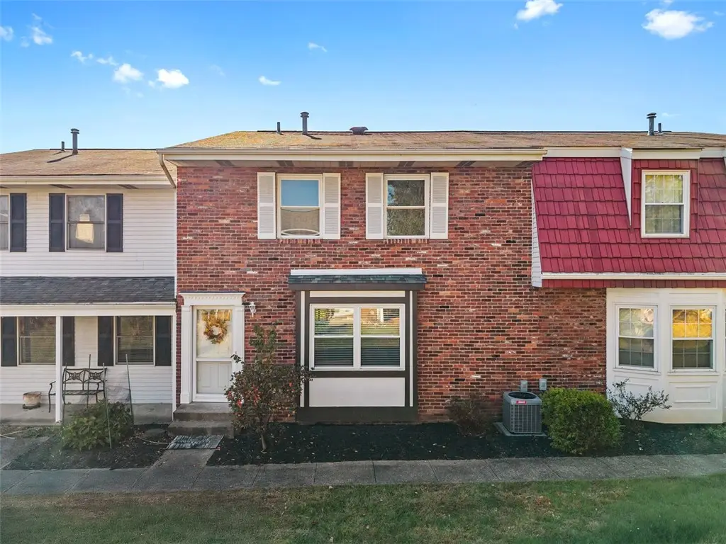 1710 Parsonage Lane, Bethel Park, PA 15102 - Image #1