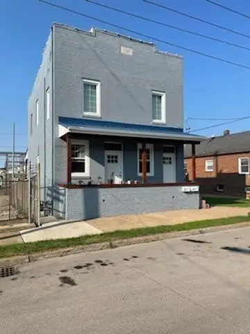 56 Franklin Ave, Ellwood City, PA 16117