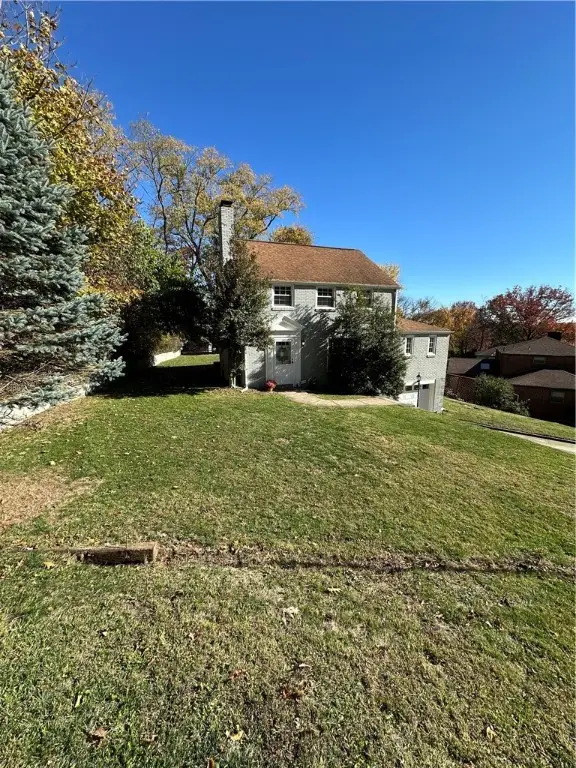 452 Woodland Rd, Ross Township, PA 15237 - Image #3