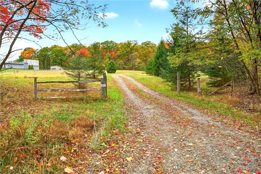 341 Skyview Road, Stahlstown, PA 15687 - Image #2