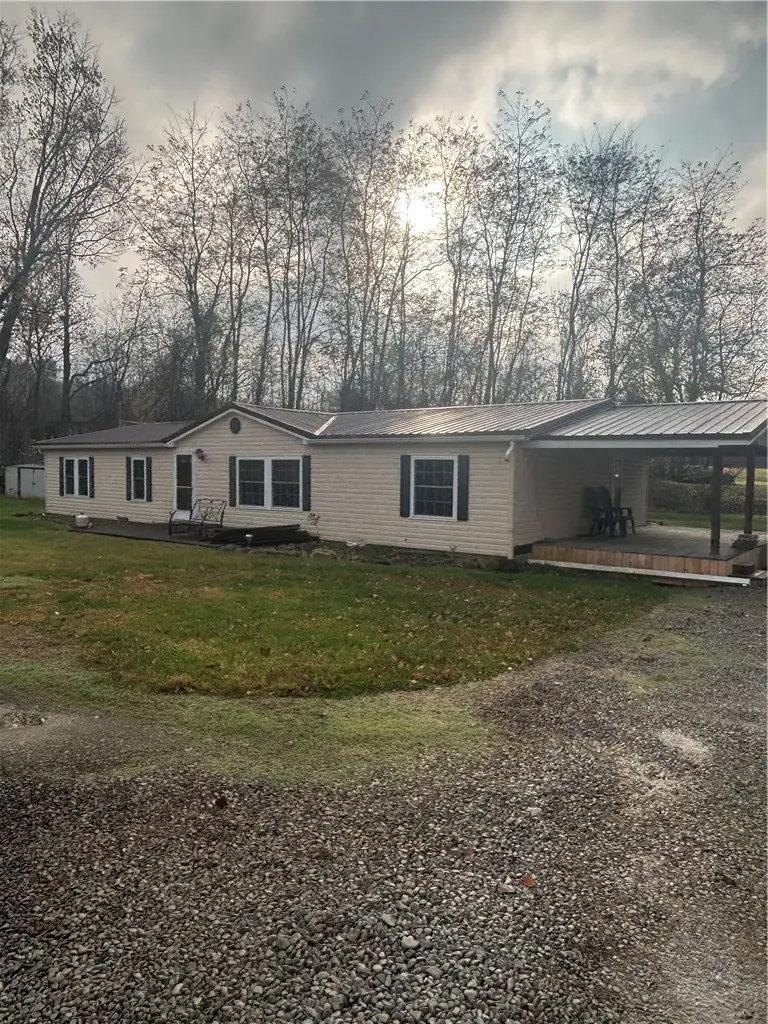 341 Bridgeport Rd, Mount Pleasant, PA 15666 - #1