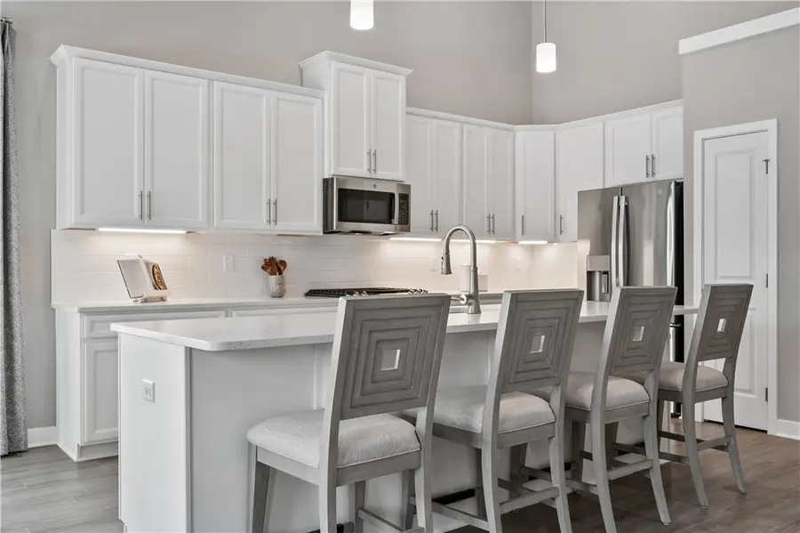 158 Olga Avenue, Robinson Township, PA 15108 - Image #2