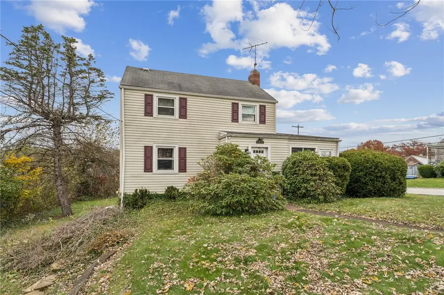 1200 Summerset Dr, Greenock, PA 15135 - Image #2