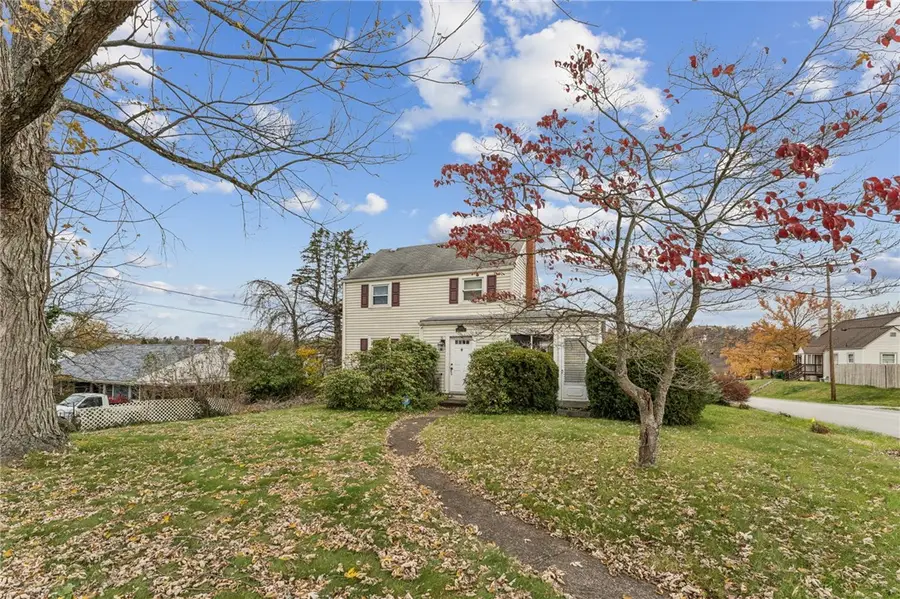 1200 Summerset Dr, Greenock, PA 15135 - Image #3