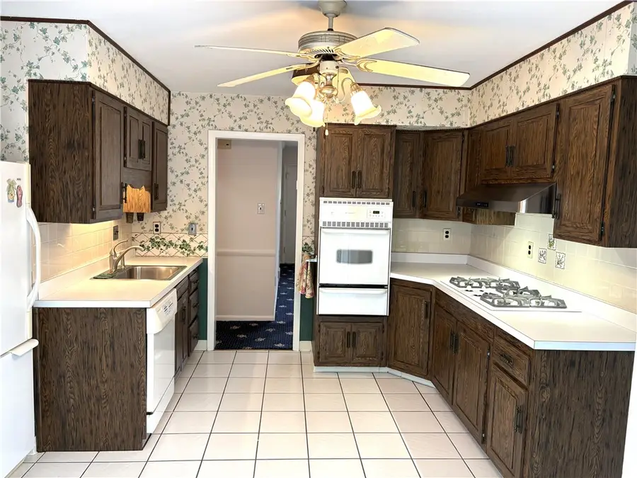 5003 Clifton Drive, Hopewell, PA 15001 - Image #2