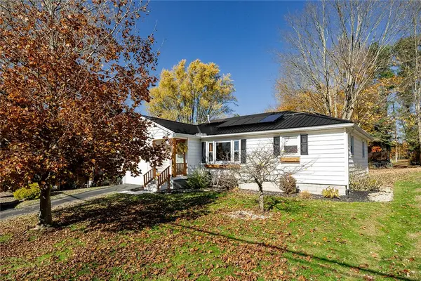 10 Fredonia Rd, Hempfield Twp, PA 16125