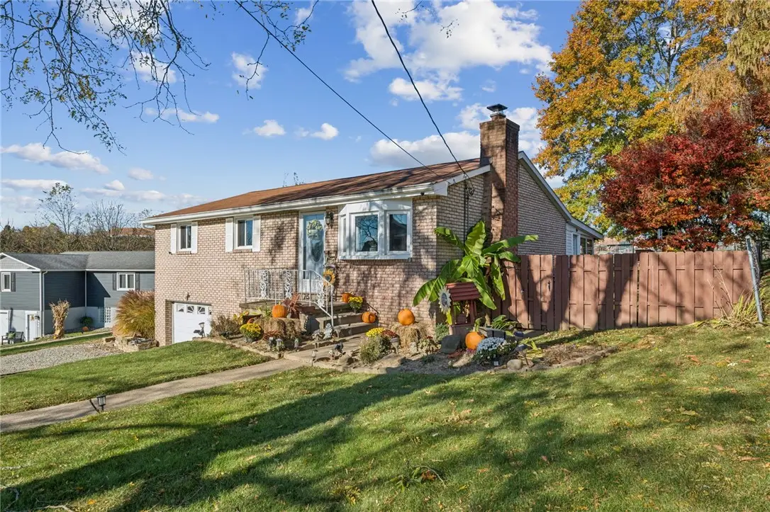 588 Carmelott St, North Huntingdon, PA 15642 - Image #1