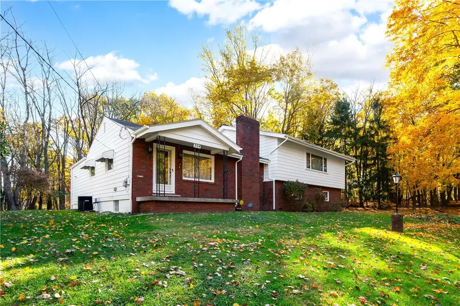 304 N Scott St, New Castle, PA 16101 - Image #2