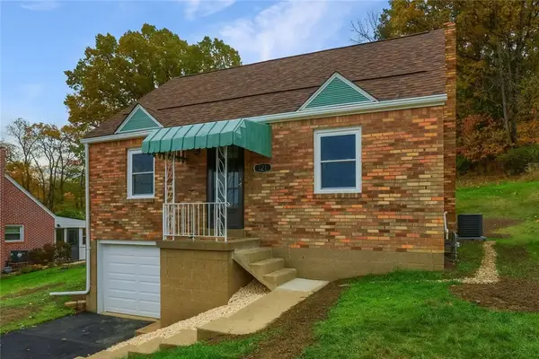 121 Ida Dr, Shaler, PA 15116