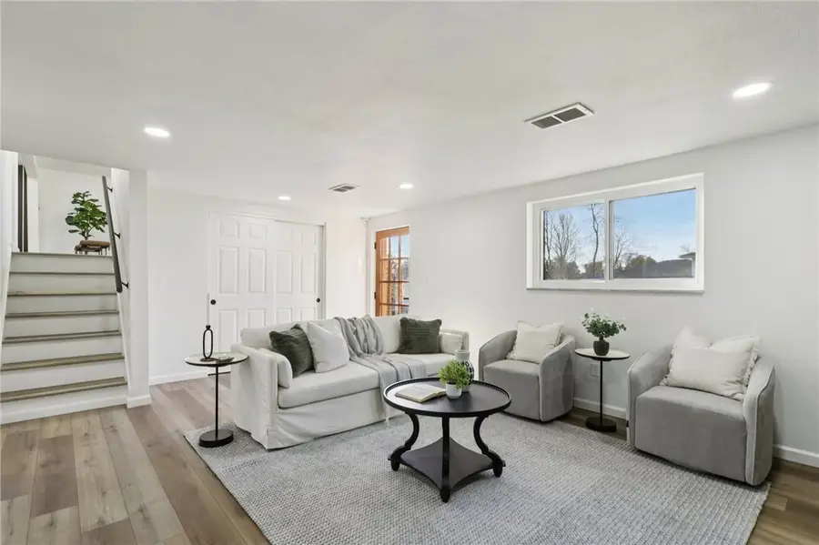 6434 Highview Street, South Park, PA 15129 - Image #3