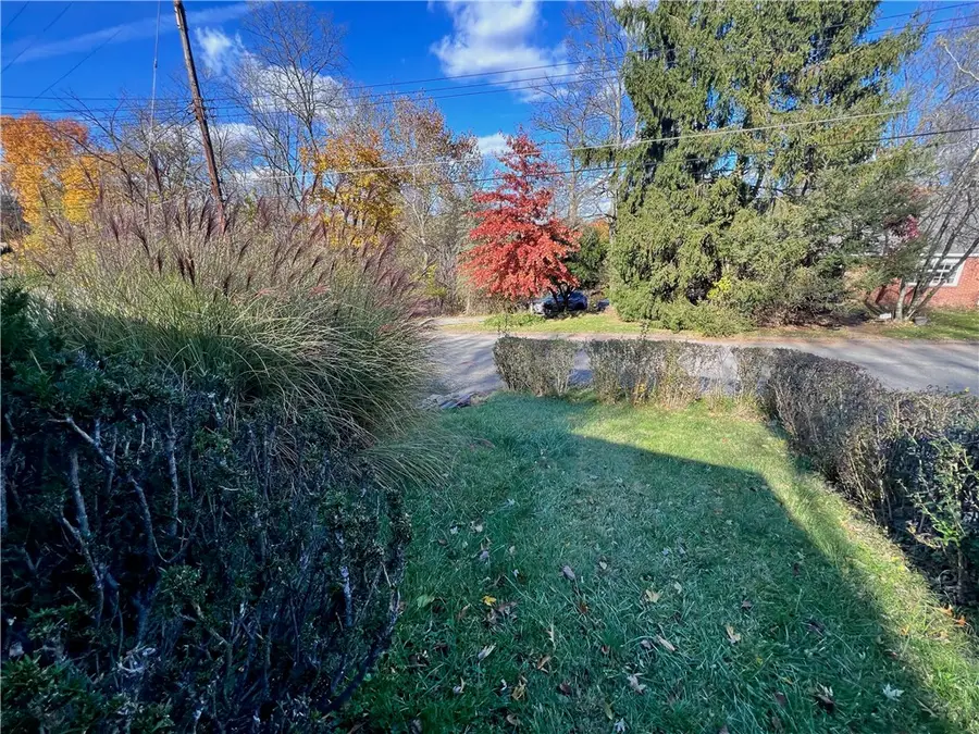 11256 Azalea Dr, Penn Hills, PA 15235 - Image #3