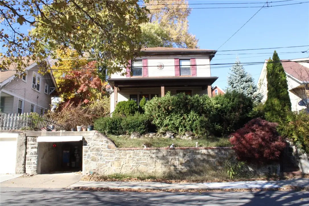 4020 Davis Ave, Munhall, PA 15120 - Image #1