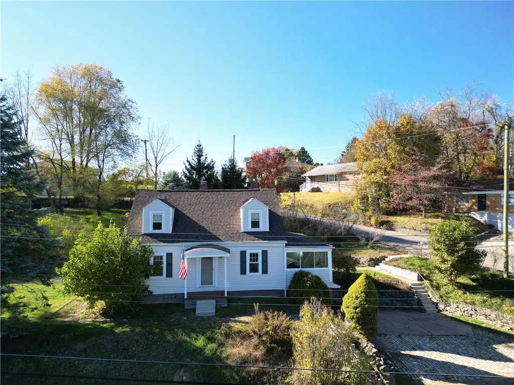 118 Hillcrest Dr, Ross Township, PA 15237 - Image #1