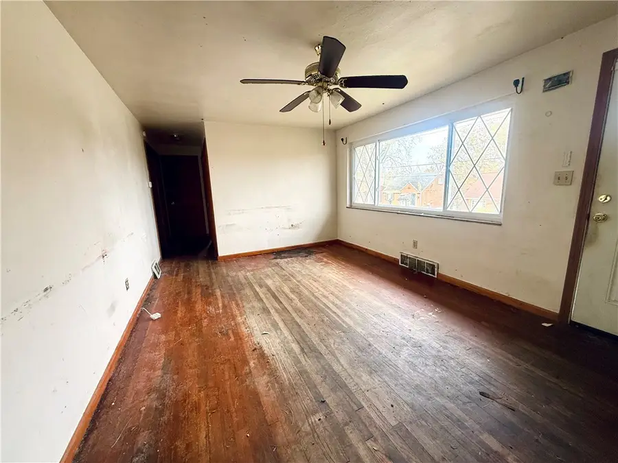 115 Keefer Dr, Penn Hills, PA 15235 - Image #3