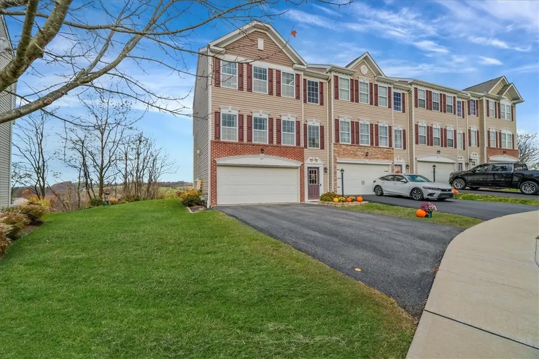 148 Cinque Terra Pl, Finleyville, PA 15332 - Image #1