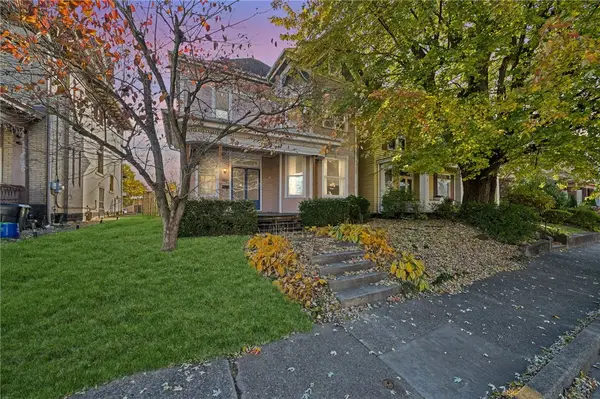 120 N 1st St, Jeannette, PA 15644