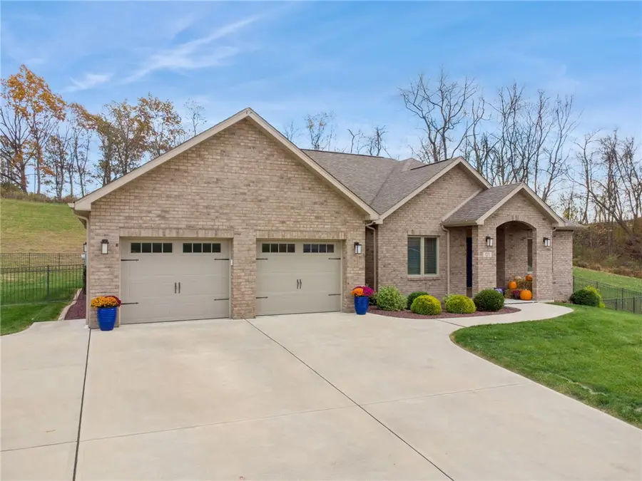 1011 Skyline Dr, Trafford, PA 15085 - Image #2