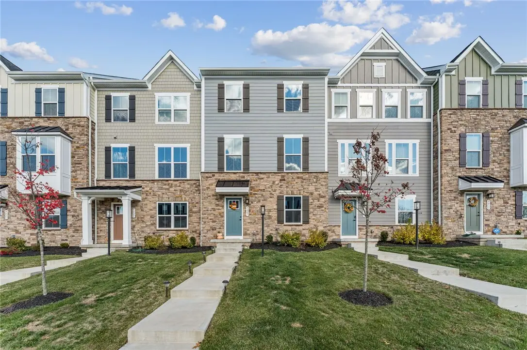 9007 Hickory Rd, East Hopewell, PA 15044 - Image #1