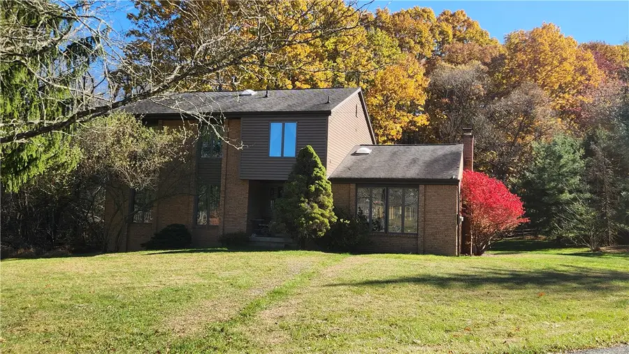 107 Spring Hollow Drive, Allegheny, PA 15613 - Image #2