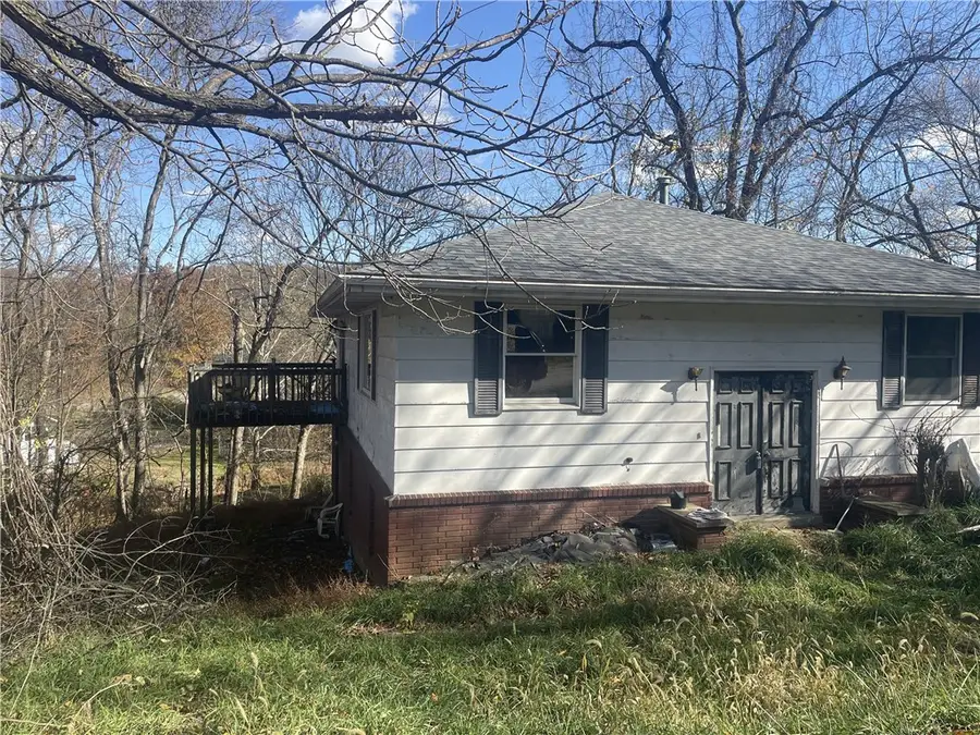 1014 Blair St, Jeannette, PA 15644 - Image #2